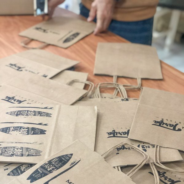 fotografia de las bolsas hechas a mano de Made in Tarifa