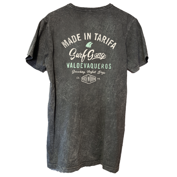 Camiseta mangacorta surfer negra surfgang back-madeintarifa